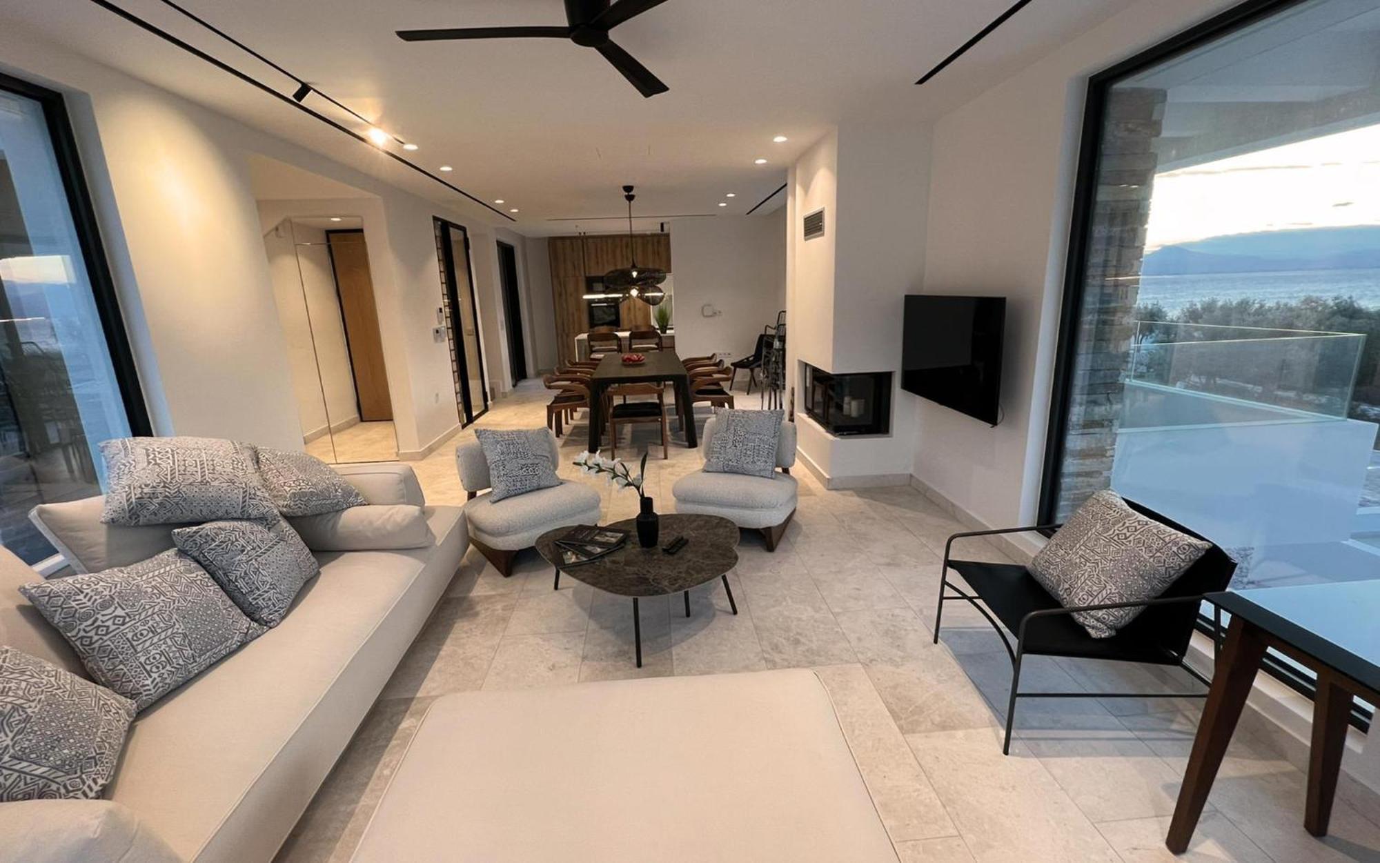 Elia Cove Luxury & Residences