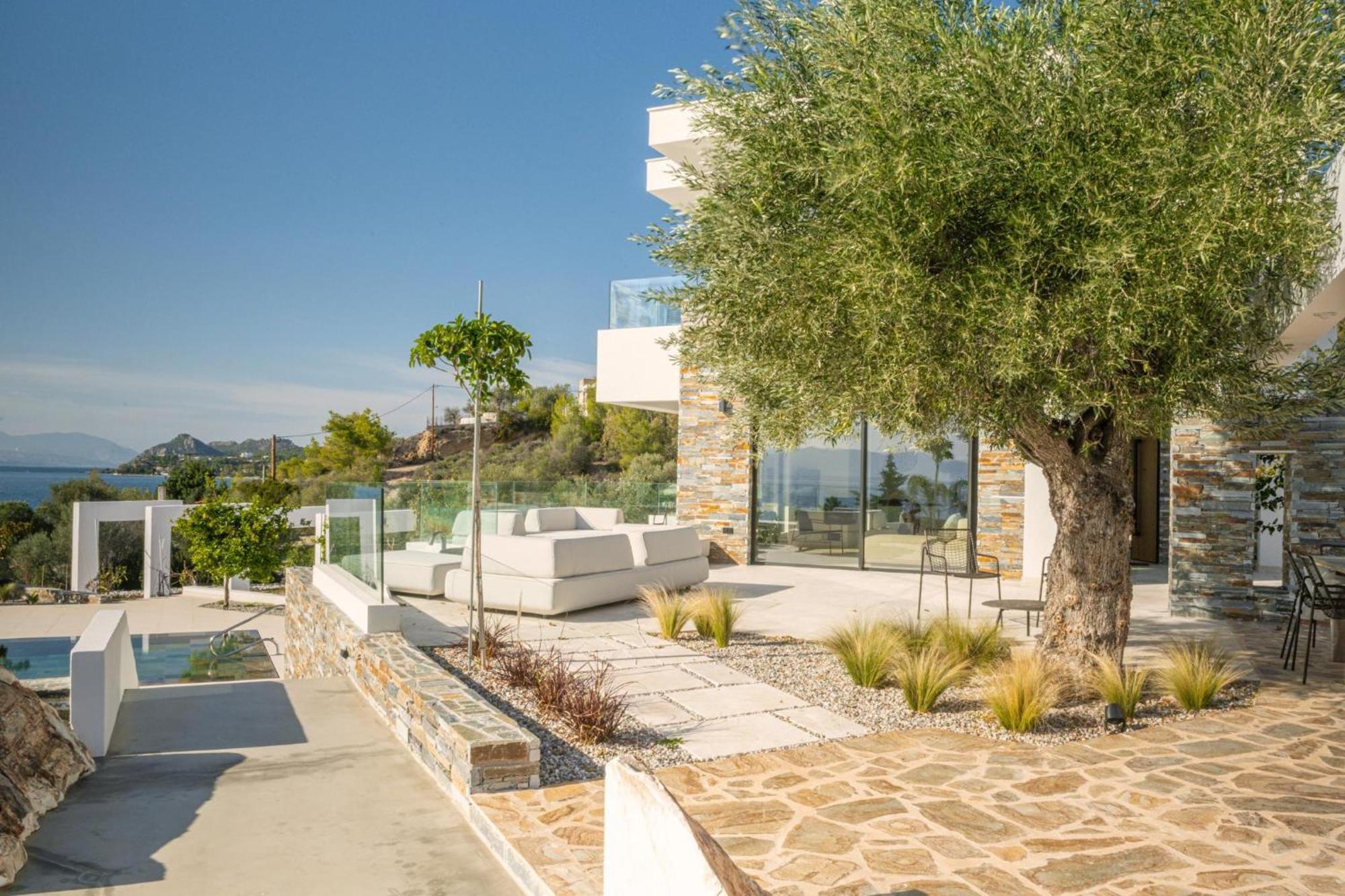 Elia Cove Luxury & Residences Villa *