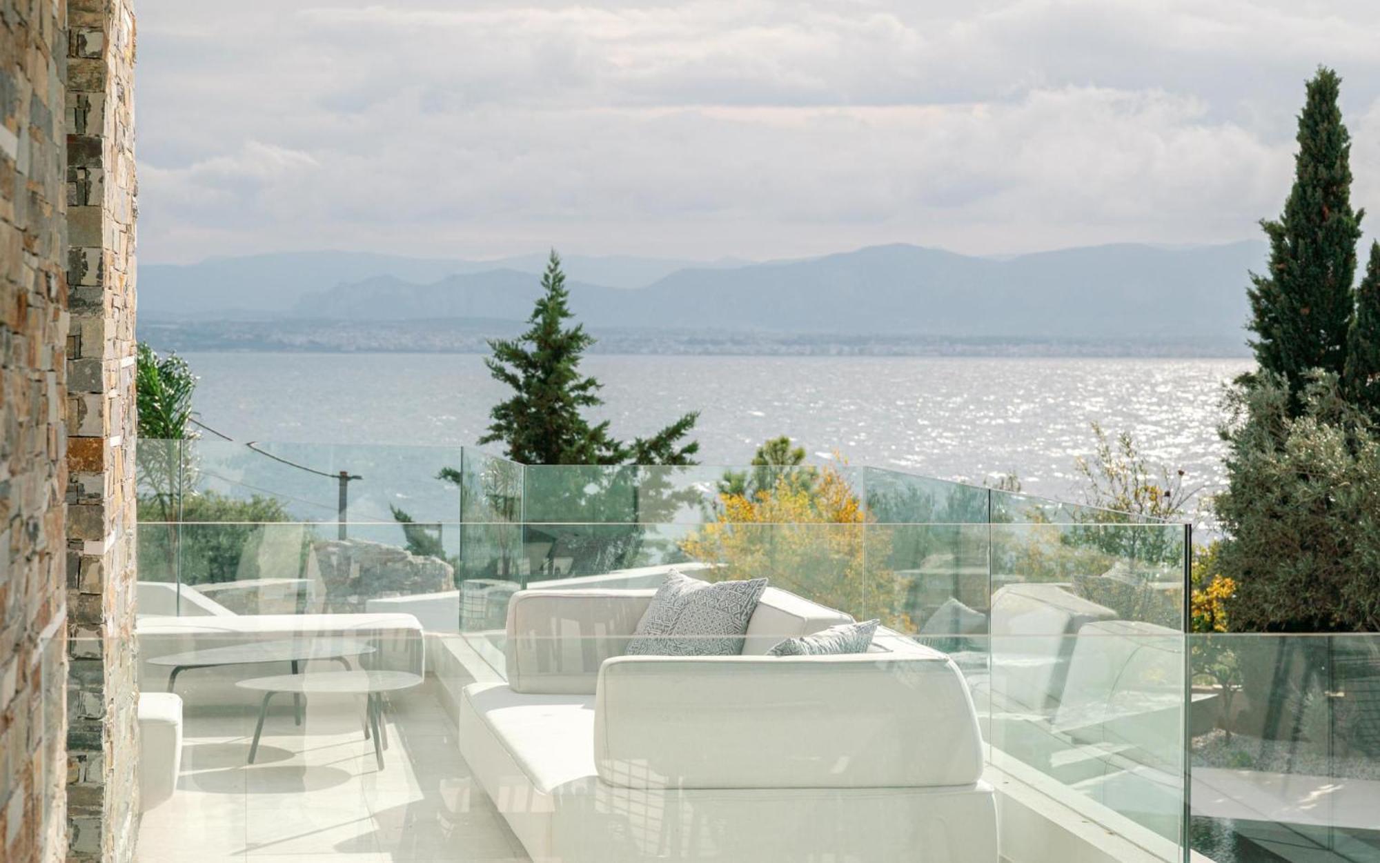 Villa Elia Cove Luxury & Residences