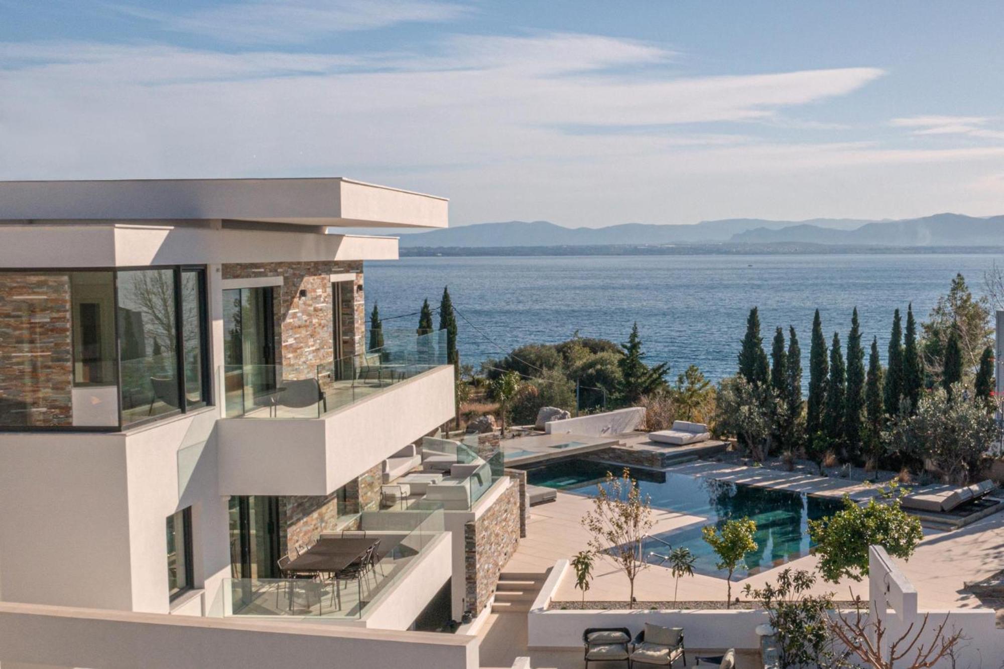 Elia Cove Luxury & Residences Villa *